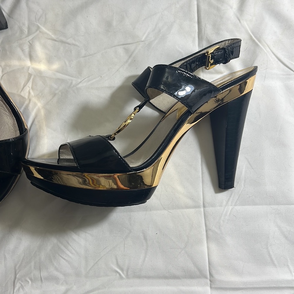Authentic Michael Kors heels. - Picture 2 of 4